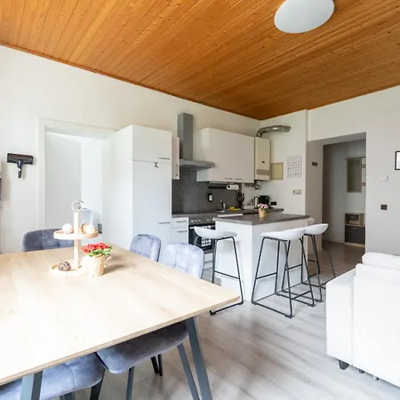 Leoben Comfort Anytime Check In For Business And Family